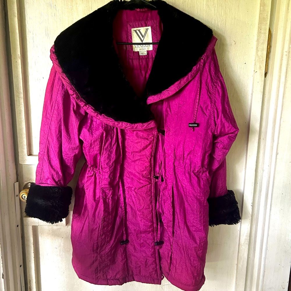 Venezia Vitale Vintage 90’s Hot Pink Puffer Jacket